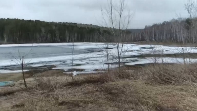 58-летний мужчина пропал по время лыжной прогулки по Иркутскому водохранилищу